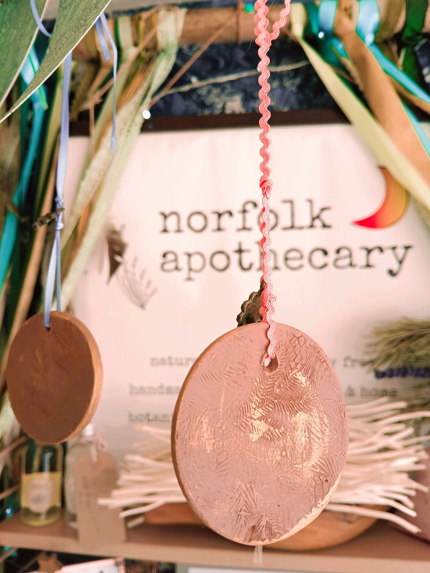 Terracotta scent disk