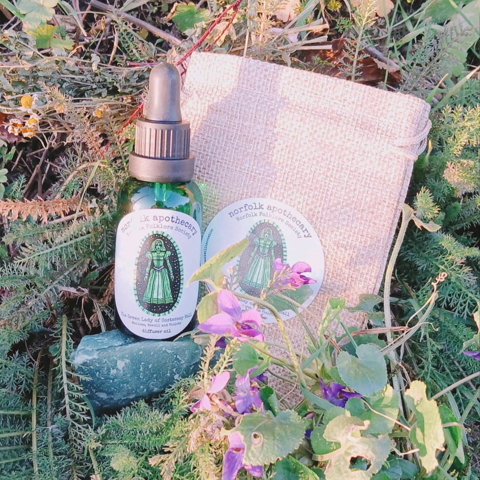 The green lady of costessey - diffuser oil (burner)