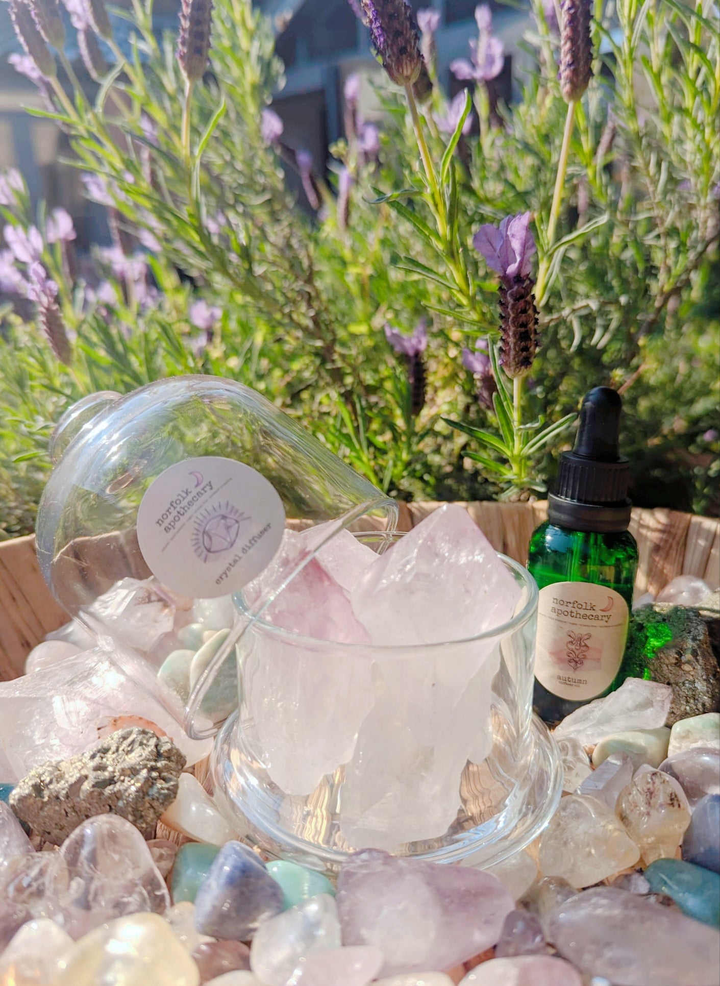 petite amethyst crystal diffuser with diffuser oil blend