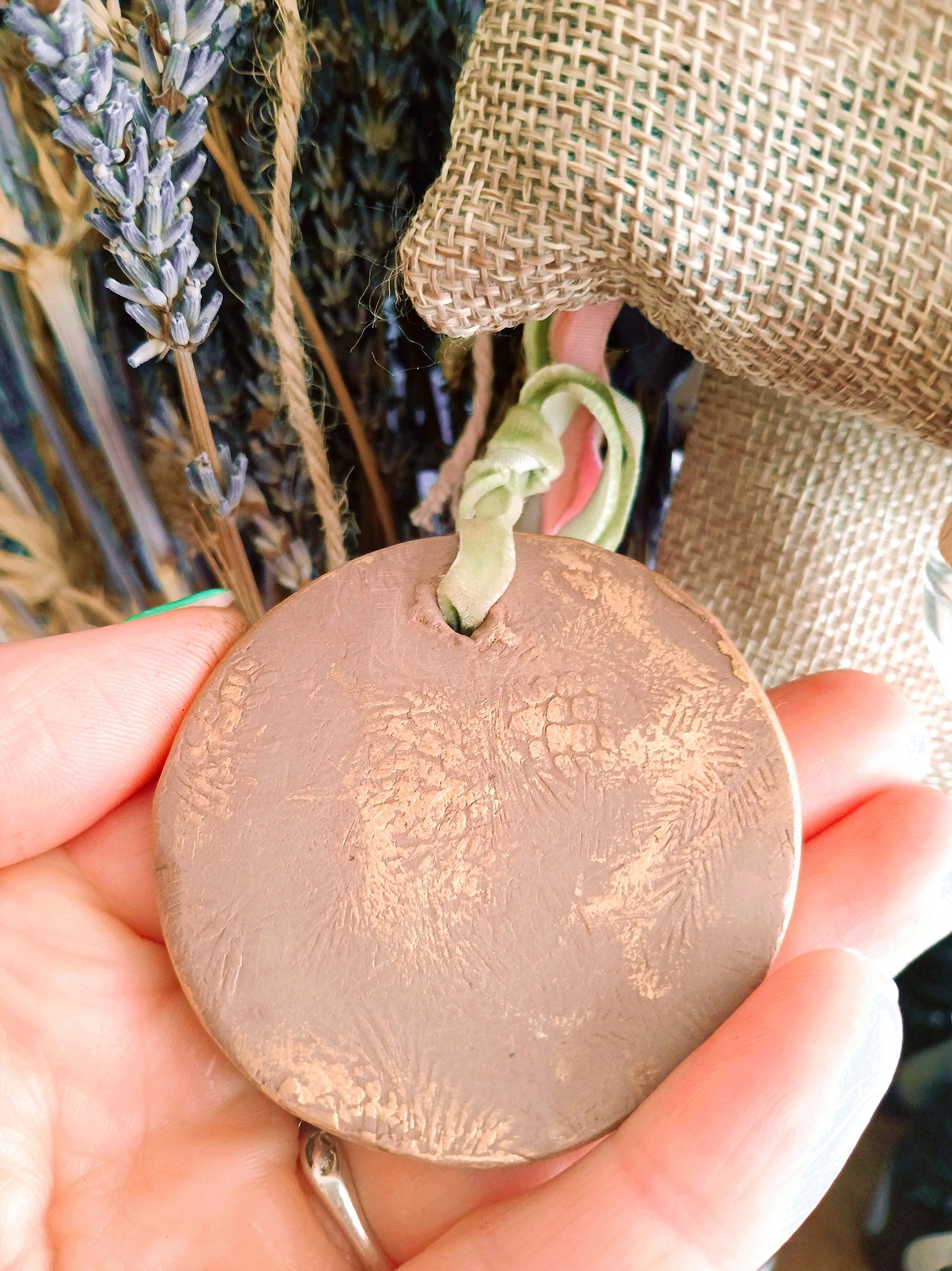 Terracotta scent disk