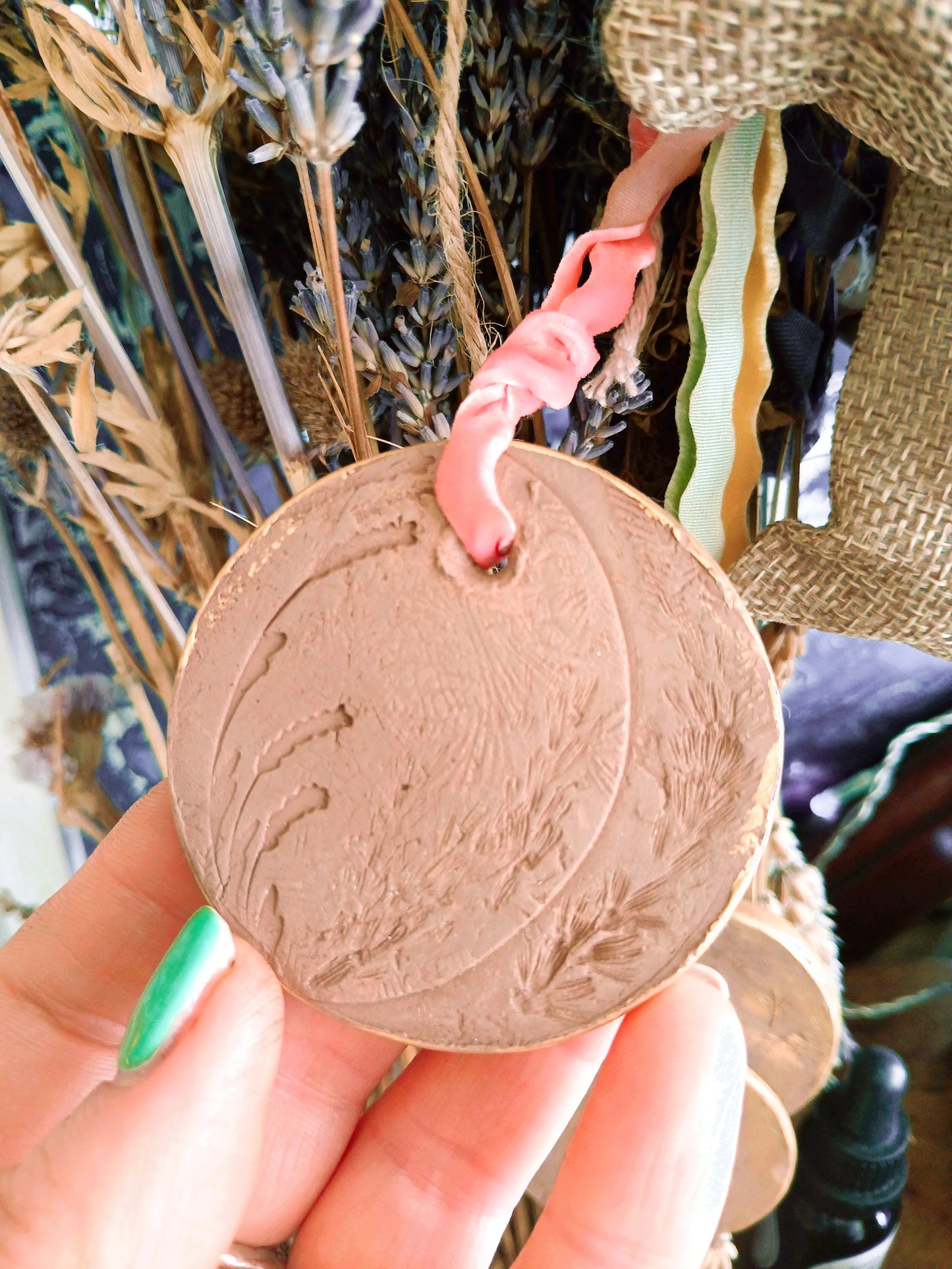 Terracotta scent disk